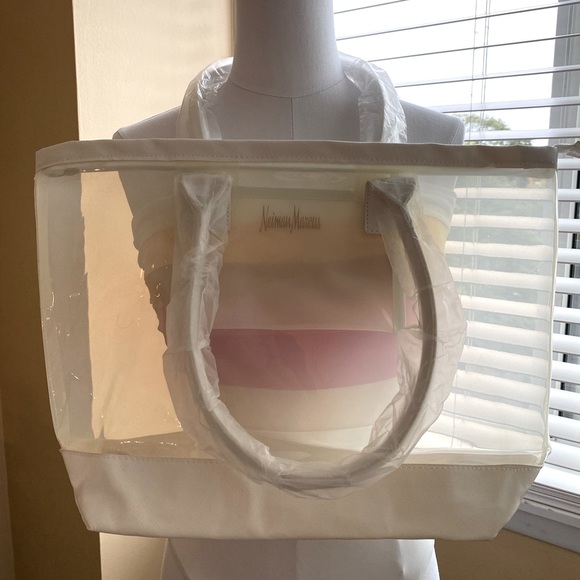 Neiman Marcus Tote Bag - Picture 3 of 5